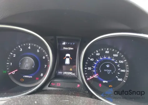 2013 Hyundai Santa Fe Sport z USA, uszkodzony, nr VIN 5XYZU3LB6DG029626